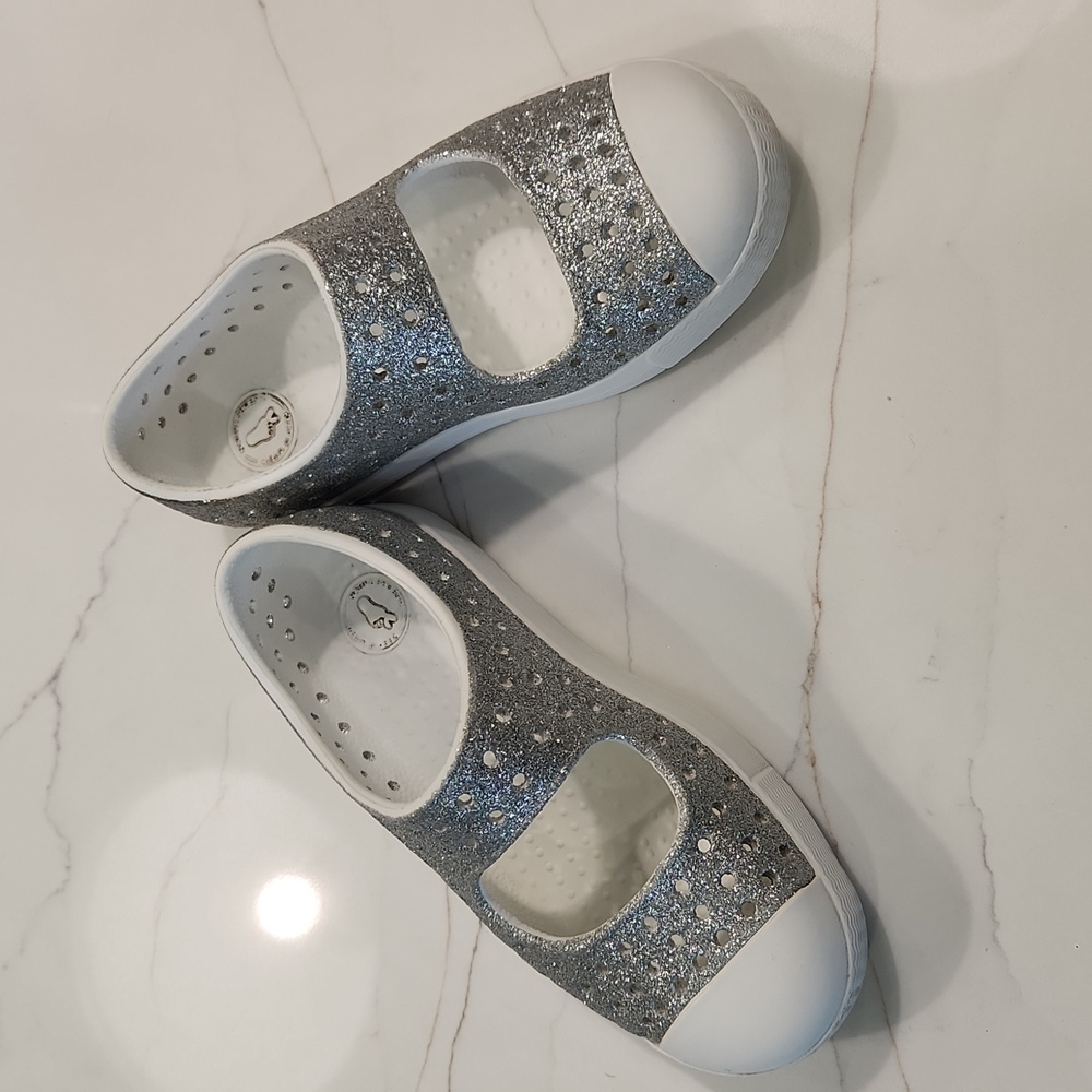 Girls Native Shoes Size 10